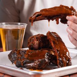 Crossbuck BBQ - St Louis Style Saucy Ribs
