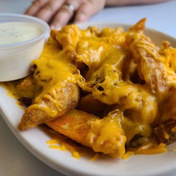 Howie's Diner - Cheesy potato/fry things with ranch. Quite good. - Breakfast & Brunch Near Me - Greendale, Indiana Howie's Diner - Cheesy potato/fry things with ranch. Quite good. - Breakfast & Brunch Near Me - Greendale, Indiana