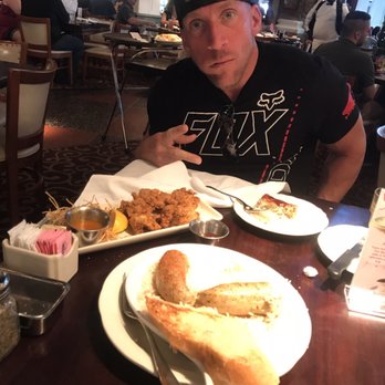 Pappadeaux Seafood Kitchen - Cajun/Creole Near Me - Springdale, Ohio