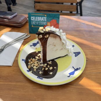 Duke's La Jolla - Hula Pie - New American Near Me - La Jolla, California Duke's La Jolla - Hula Pie - New American Near Me - La Jolla, California