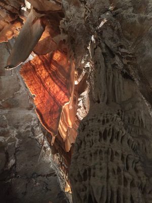 Jenolan Caves by null