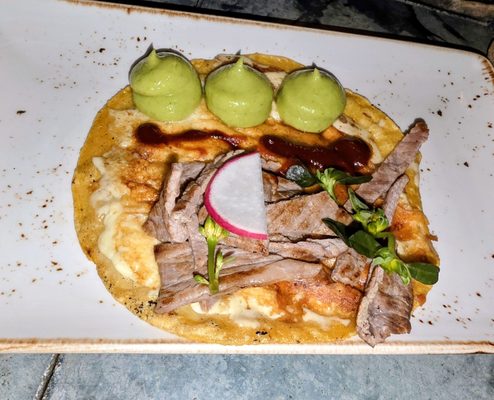 Los Amantes Mezcalería by null