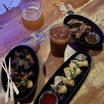 Rush Hour Bar - Bars Near Me - Toronto, Ontario Rush Hour Bar - Bars Near Me - Toronto, Ontario