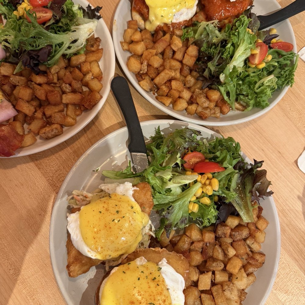 Popping Yolk Cafe - Kimchi Butter Fried Chicken Benedict - Breakfast & Brunch Near Me - Pasadena, California Popping Yolk Cafe - Kimchi Butter Fried Chicken Benedict - Breakfast & Brunch Near Me - Pasadena, California