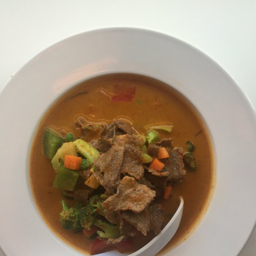 Tom Yum Cafe - Beef Curry - Thai Near Me - Chicago, Illinois Tom Yum Cafe - Beef Curry - Thai Near Me - Chicago, Illinois