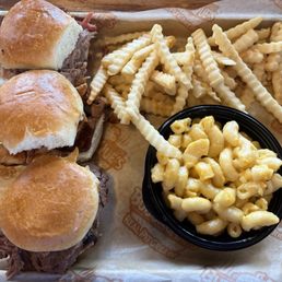 Slider special with fries and Mac & cheese Slider special with fries and Mac & cheese
