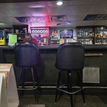 Steamboat Garden - Bars Near Me - Waterloo, Iowa