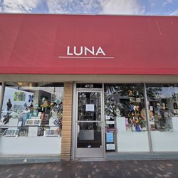 Luna Belmont Shore