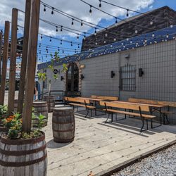 Magnanimous Brewery - Entrance
