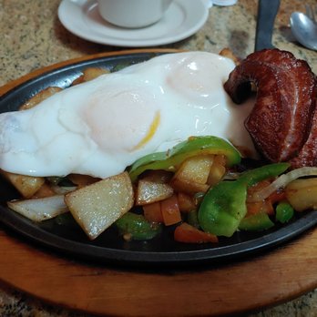 El Jimador - Skillet breakfast, fast friendly service. A great way to get the weekend started. - Mexican Near Me - Marble Falls, Texas El Jimador - Skillet breakfast, fast friendly service. A great way to get the weekend started. - Mexican Near Me - Marble Falls, Texas