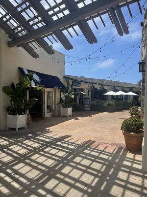 Del Mar Plaza by null