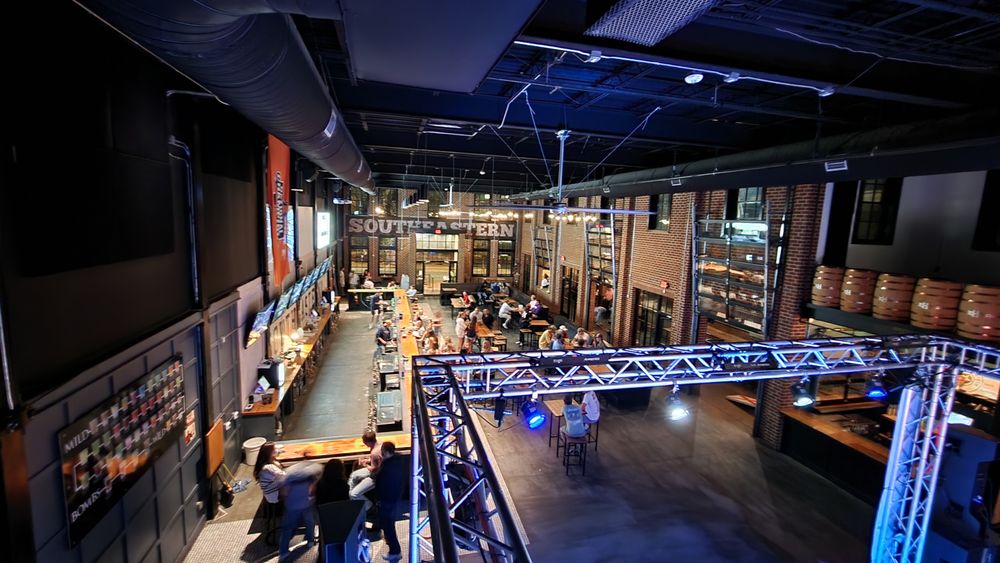 SOUTHEASTERN Updated October 2024 10 Reviews 108 W Magnolia Ave