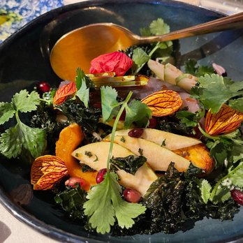 kann - ROASTED SQUASH & PLANTAIN SALAD pear, pomegranate, kale, cashew dressing - Caribbean Near Me - Portland, Oregon kann - ROASTED SQUASH & PLANTAIN SALAD pear, pomegranate, kale, cashew dressing - Caribbean Near Me - Portland, Oregon