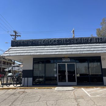 Savage Goods - Outside - Breakfast & Brunch Near Me - El Paso, Texas