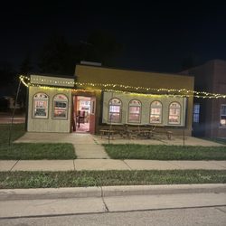 Red Apple Restaurant