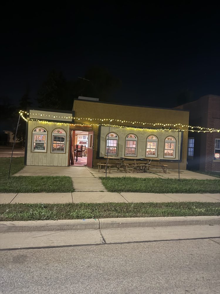 Red Apple Restaurant