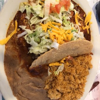 Mague's Cafe - Mexicano Plate with a strange tasting taco - Mexican Near Me - Boerne, Texas Mague's Cafe - Mexicano Plate with a strange tasting taco - Mexican Near Me - Boerne, Texas