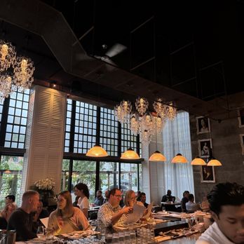 Jellyfish Crudo + Charbon - Decor - Modern European Near Me - Montreal, Quebec Jellyfish Crudo + Charbon - Decor - Modern European Near Me - Montreal, Quebec