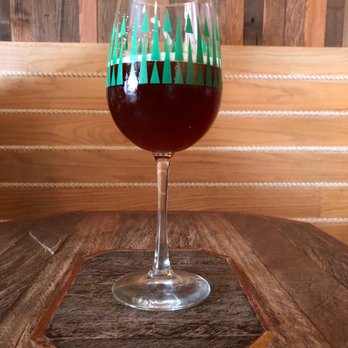 TØRST - The cheerful wine glasses. - Pubs Near Me - Brooklyn, New York