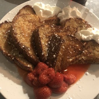 Baked On Maui - French toast with strawberries and whipped cream - New American Near Me - Haiku, Hawaii
