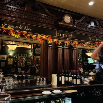 Emmets Irish Pub & Restaurant - American Near Me - Boston, Massachusetts Emmets Irish Pub & Restaurant - American Near Me - Boston, Massachusetts