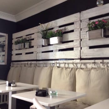 Marieta - Mesas bajas - Gastropubs Near Me - Zaragoza, Z