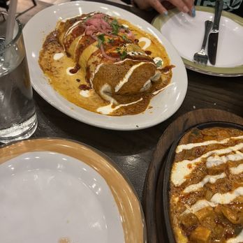 Mama Tigre - Mexican Near Me - Oakton, Virginia