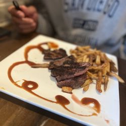 Strawberry Alley Ale Works - Steak frites
