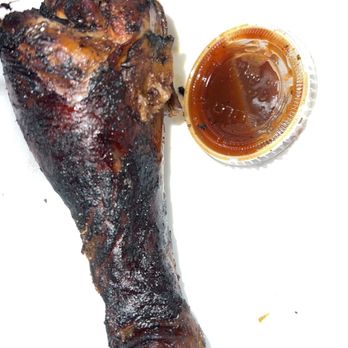 Big Daddy's BBQ - This is the TASTELESS "GIGANTIC" TURKEY LOL!! Looks like a chicken leg - Barbeque Near Me - San Jacinto, California Big Daddy's BBQ - This is the TASTELESS "GIGANTIC" TURKEY LOL!! Looks like a chicken leg - Barbeque Near Me - San Jacinto, California