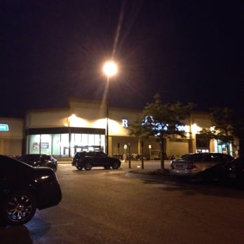 Kroger - Parking lot view of Kroger. - Grocery Near Me - Farmington Hills, Michigan Kroger - Parking lot view of Kroger. - Grocery Near Me - Farmington Hills, Michigan