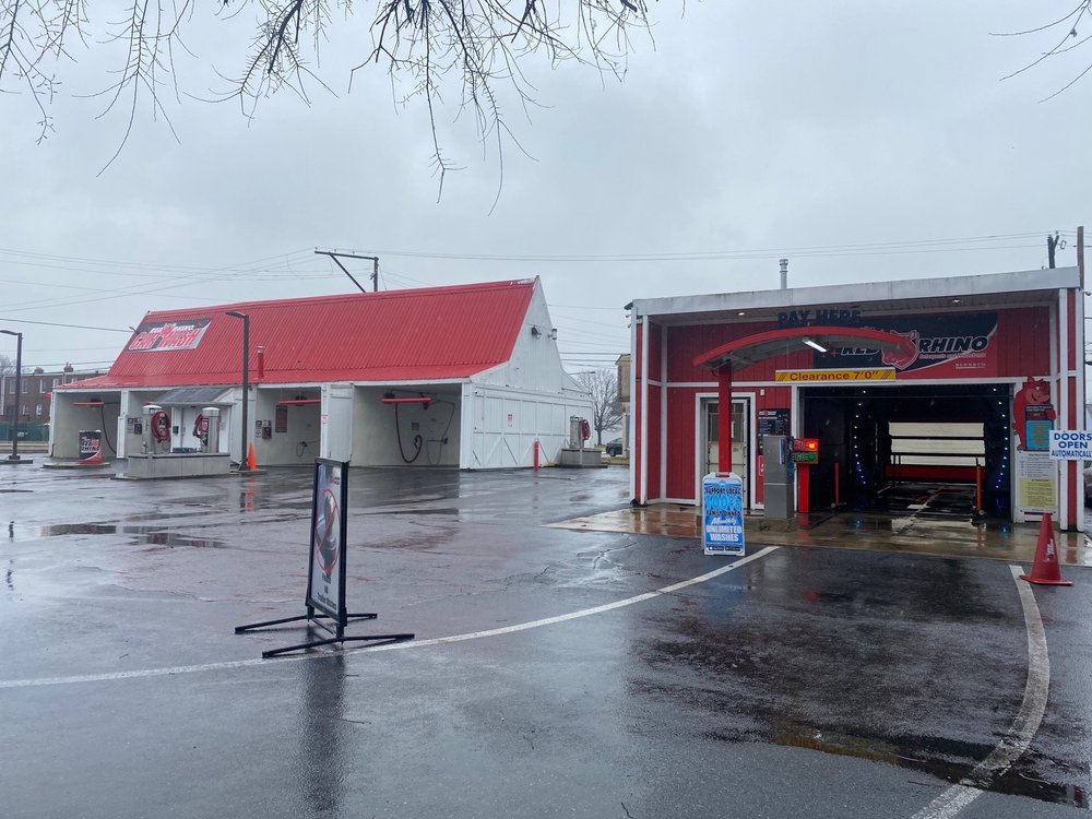 Red Rhino Car Wash photo 2