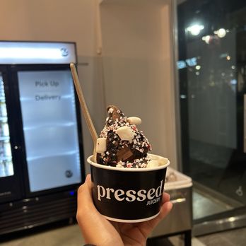 Pressed Juicery - Chocolate Peppermint Sundae Freeze - Juice Bars & Smoothies Near Me - Rancho Cucamonga, California