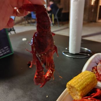 Hans' Crawfish Services - rawfishs and corn on a plate - Cajun/Creole Near Me - Tomball, Texas Hans' Crawfish Services - rawfishs and corn on a plate - Cajun/Creole Near Me - Tomball, Texas