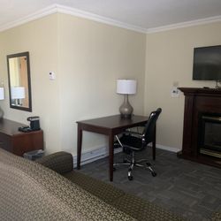 Quality Inn - King Suite