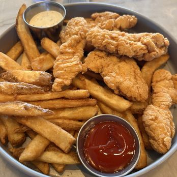 Palm Breeze Bar - Bars Near Me - Anaheim, California Palm Breeze Bar - Bars Near Me - Anaheim, California