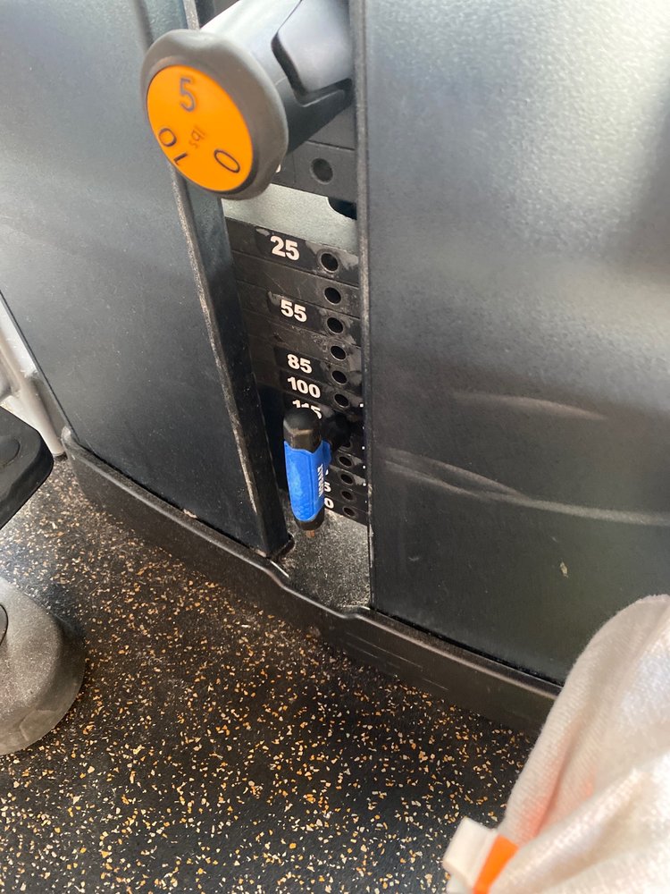 Gold's Gym, Prairieville Roadtrippers