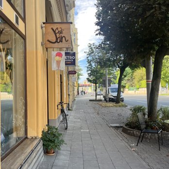 Café Jan - Cafes Near Me - Olomouc, OL