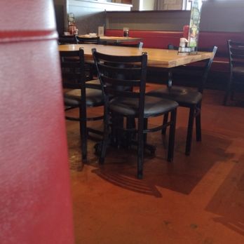 Chili's - a table and chairs in a restaurant - Bars Near Me - Austell, Georgia