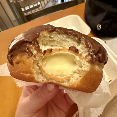 Davis Square Hand Crafted Donuts & Bagels by null