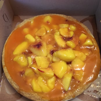 Pie 'n Burger - Peach pie. Tastes like the best yellow peaches you've ever had. - Burgers Near Me - Pasadena, California Pie 'n Burger - Peach pie. Tastes like the best yellow peaches you've ever had. - Burgers Near Me - Pasadena, California