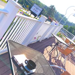 70 North - Outdoor seating
