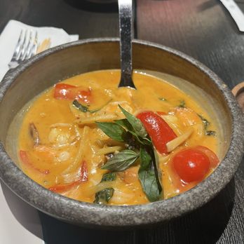 Pla-Tu Sushi Thai Tapas - Red Curry Shrimp - Thai Near Me - South Miami, Florida Pla-Tu Sushi Thai Tapas - Red Curry Shrimp - Thai Near Me - South Miami, Florida