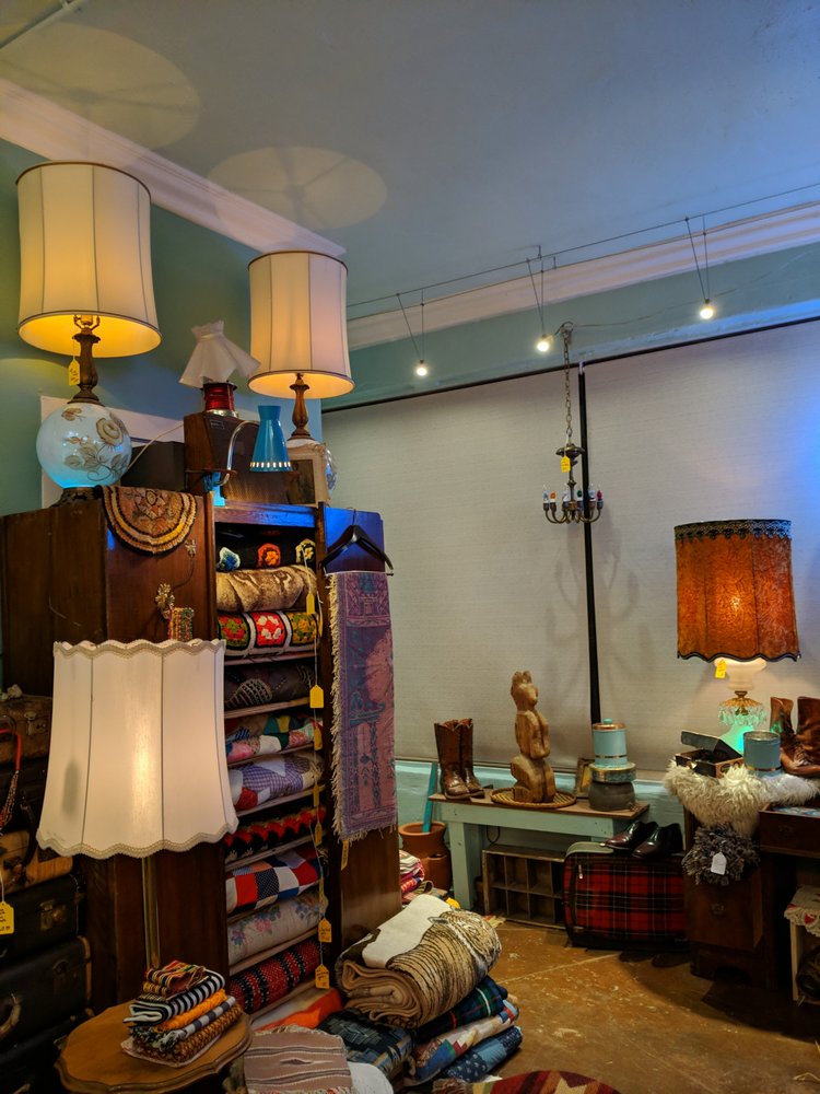 LOST AND FOUND Updated May 2024 14 Photos 107 SChurch St, Grass