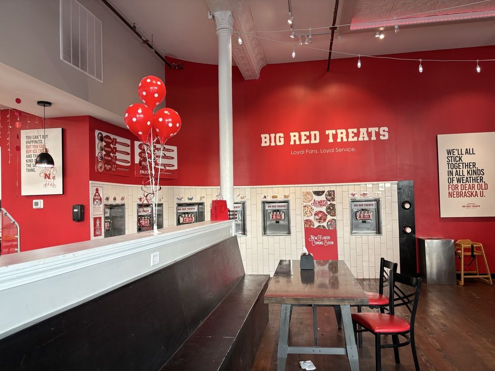 Big Red Treats Logo