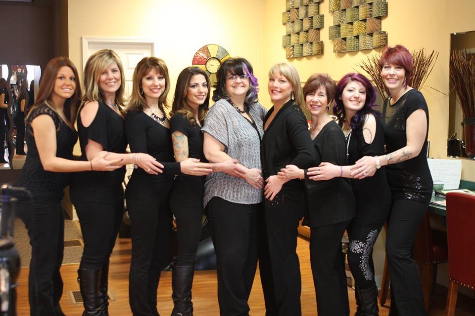 Hair Extraordinaire Logo