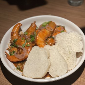 Wenwen - Huadiao Shrimp with Mantou - Taiwanese Near Me - Brooklyn, New York Wenwen - Huadiao Shrimp with Mantou - Taiwanese Near Me - Brooklyn, New York
