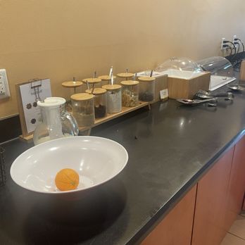 Fairfield Inn & Suites Phoenix Midtown - Food has not been replenished, if it was even replenished to start with... - Hotels Near Me - Phoenix, Arizona