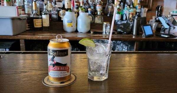 two8two Bar & Burger by null