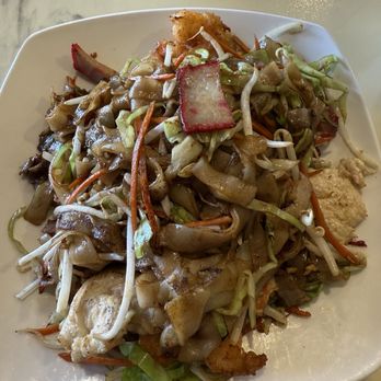 LHK Noodle Bar - W2. Dry Style Chow Fun (Tieu Xao Kho) - Chinese Near Me - San Diego, California LHK Noodle Bar - W2. Dry Style Chow Fun (Tieu Xao Kho) - Chinese Near Me - San Diego, California