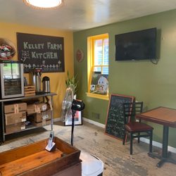Kelley Farm Kitchen - Interior